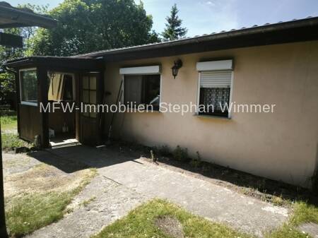 Haus Rückansicht - 2 Zimmer Bungalow in Grünheide (Mark) / Spreeau