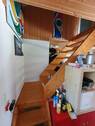 Holztreppe zu den 2 Studioräumen - 