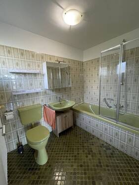 Bad - 2 Zimmer Etagenwohnung in Flieden