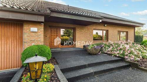 Außenansicht 3 - Exklusives Haus mit 2 Einheiten, 320 m² Wohnfläche und Gartenparadies - ideal für Wohnen & Arbeiten