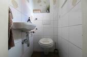 Gäste-WC Treppenhaus - 