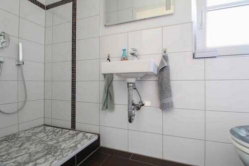 Gäste-Bad_Polsumer Str.225B EG - 