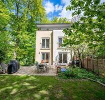 Ein Reihenendhaus, das aus der Reihe tanzt - eine Naturoase in einer der ruhigsten Lagen von Königstein-Mammelshöhe - Königstein im Taunus Mammolshain