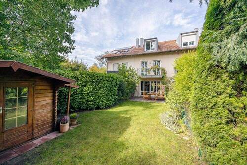 Hausansicht - 5 Zimmer Reihenmittelhaus zum Kaufen in München