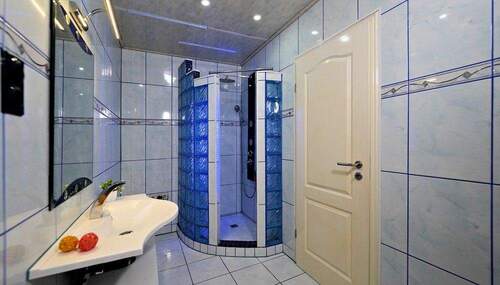 Grußes Badezimmer! - 