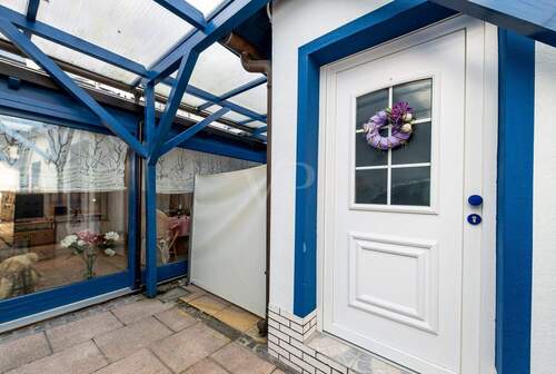 Hauseingang - Mehrfamilienhaus, Wohnhaus mit 370,00 m² in Rüdesheim am Rhein zum Kaufen