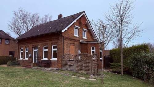 Haus mit Garten - 4 Zimmer Einfamilienhaus in Hamburg