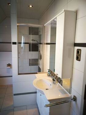 Badezimmer im Erdgeschoss - 