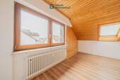 DG Kinderzimmer mit Fenster - 