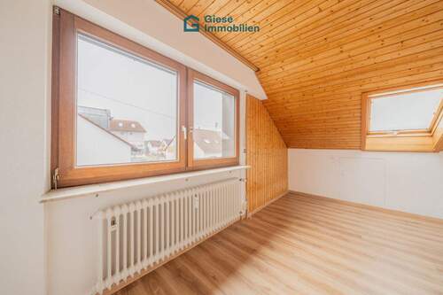 DG Kinderzimmer mit Fenster - 