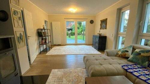 Wohnzimmer - Anbau - 4 Zimmer Einfamilienhaus in Husum