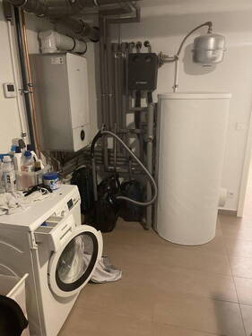 Heizungs- und Waschkeller - 