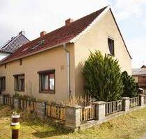 Schönes großes Einfamilienhaus mit Dachterrasse und viel Potential in idyllisch Lage von Hohensaaten