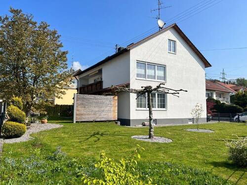 Südgiebel + Westbalkon - Großzügige 4 ZKB Wohnung in ruhiger Lage - Affing