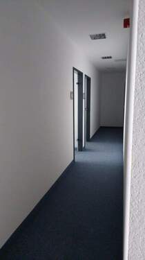 Flur - Büro mit 95,00 m&sup2; in Zwickau zur Miete