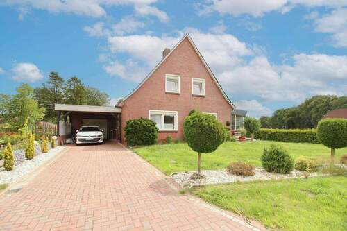 Galerie - Charmantes Einfamilienhaus mit Garten, Garage und Carportstellplatz in Großefehn