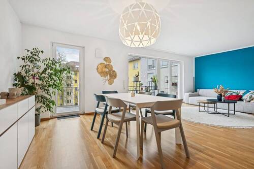 Essbereich im Wohnzimmer - 3 Zimmer Etagenwohnung zum Kaufen in München