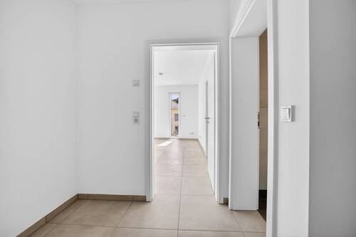 Diele - 2 Zimmer Etagenwohnung zur Miete in Trier