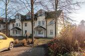 Die charmante Außenansicht - 2 Zimmer Etagenwohnung zum Kaufen in Binz