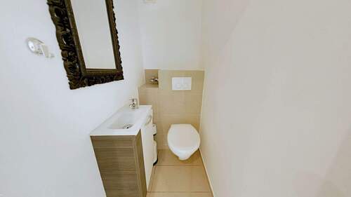 WC - 