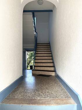 Haus Treppen - 8 Zimmer Mehrfamilienhaus, Wohnhaus in Mannheim