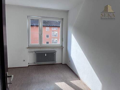 Schlafen 2 / homeoffice - 