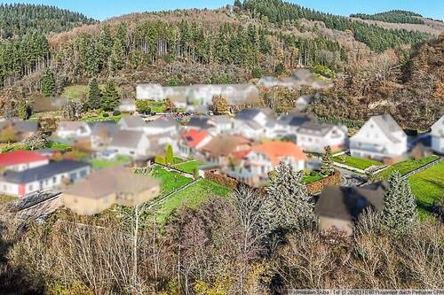 Wälder fußläufig erreichbar - Grundstück in Adenau zum Kaufen