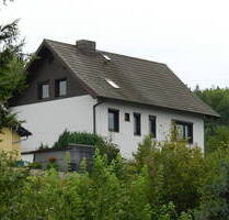 Einfamilienhaus mit Doppelgarage und Blick über Saalfeld - Saalfeld/Saale