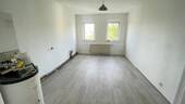 Wohnküche (EBK wird eingebaut) - 4 Zimmer Etagenwohnung zur Miete in Chemnitz