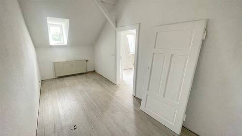 Schlafzimmer 2 - Etagenwohnung mit 92,00 m² in Chemnitz zur Miete