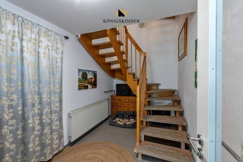 Treppenaufgang ins EG - 