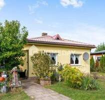 Ein Zuhause mit Herz: saniertes Einfamilienhaus mit Kamin und Gartenidylle - Berlin Französisch Buchholz