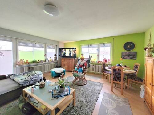 Wohnzimmer - 3 Zimmer Etagenwohnung zur Miete in Gosheim