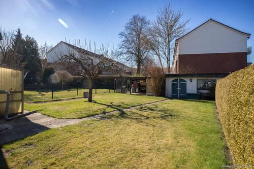 Garten mit Schuppen - 