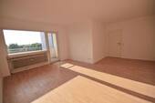 Bild 1 - Helle, renovierte 3-Zimmer-Wohnung in Bruchköbel - provisionsfrei vom Eigentümer