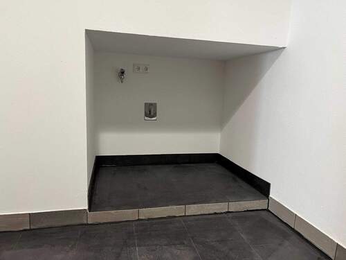 x11 Bad Bild 2 WM & T.JPG - 