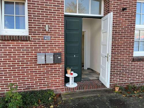 x01 Haupteingang 40D.JPG - 1 Zimmer Etagenwohnung zur Miete in Stadland