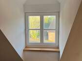 x08 Raum Bild 4 Gaubenfenster.JPG - 