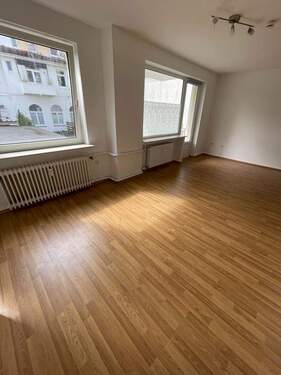 Wohn-Schlafraum (2) - Etagenwohnung mit 38,20 m&sup2; in Wilhelmshaven zur Miete