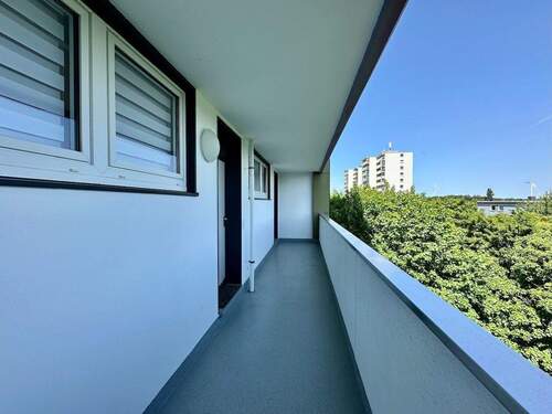 Zugang Wohnung - Etagenwohnung mit 73,30 m&sup2; in Kaarst zum Kaufen