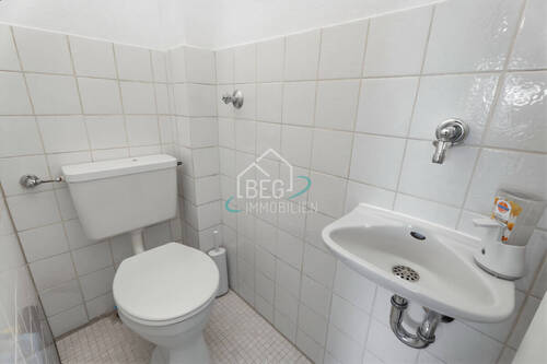 WC - 