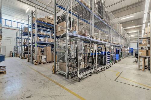 Lagerhalle - 