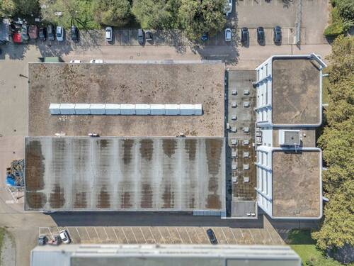Areal von oben - Halle in Karlsruhe zum Kaufen