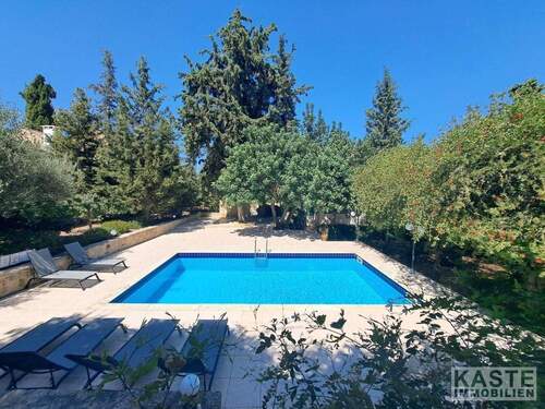 Pool - 4 Zimmer Mehrfamilienhaus, Wohnhaus zum Kaufen in Douliana