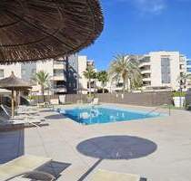 ***** Modernes Quadhaus mit Gemeinschaftspool in Los Dolses *****