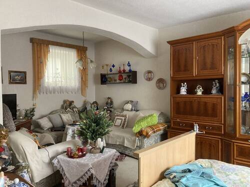 Wohnzimmer - 5 Zimmer Einfamilienhaus zum Kaufen in Brücken-Hackpfüffel