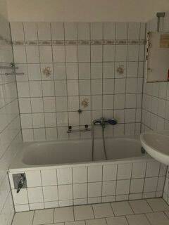Wannenbad - 3 Zimmer Etagenwohnung in Gotha