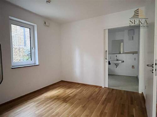 Ankleidezimmer / home office - 