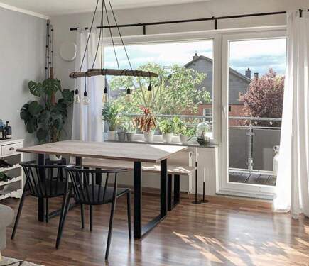 Wohnbereich - 3 Zimmer Mehrfamilienhaus, Wohnhaus in Lüneburg / Ebensberg