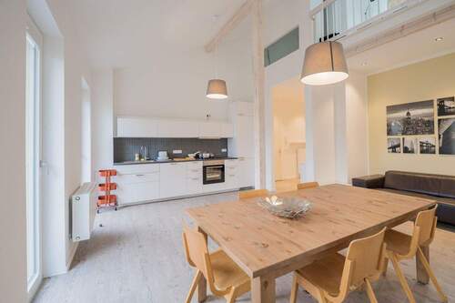 Bild 2 - 2 Zimmer Etagenwohnung zum Kaufen in Berlin Friedrichshain